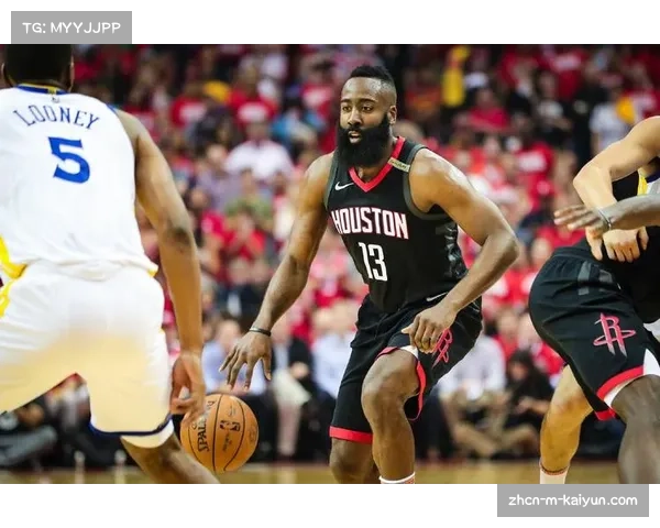 达林-皮特森展现多样得分手段 突破与投篮能力均衡 达林-皮特森展现多样得分手段 突破与投篮能力均衡