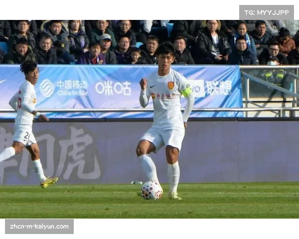 重庆铜梁龙防守端表现稳健 但进攻端创造力依赖个别球员